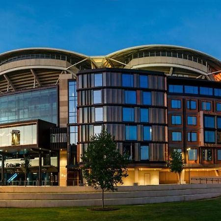 Oval Hotel At Adelaide Oval Exteriér fotografie The Adelaide Convention Centre