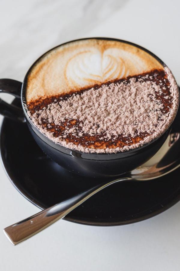 Oval Hotel At Adelaide Oval Exteriér fotografie A cup of hot chocolate